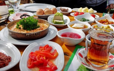 Derebahçe Restaurant: A Favorite Place for Breakfast